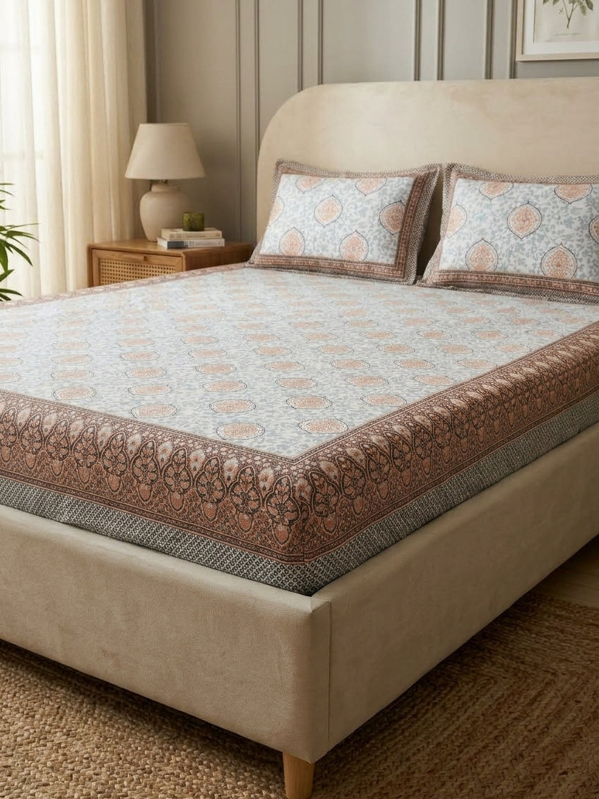 OLIVE HOME Beige Paisley Patchwork Cotton King Size Fitted Bedsheet Set